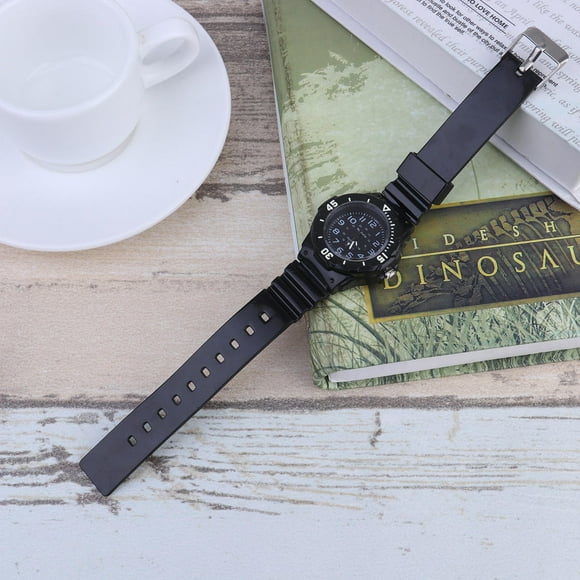 UPGRATOR Quartz Movement Black Silicone Watch with Arabic Numerals for Comfortable Wear
