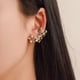 thumbnail image 3 of (Estación independiente) Un par de aretes con clip para las orejas de hojas de flores huecas retro de nuevo estilo de plata antigua para mujeres sin orejas perforadas, 3 of 8