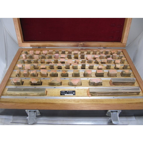 RECTANGULAR GAGE BLOCK SET 81 PC GRADE 3 W/Certificate GB205
