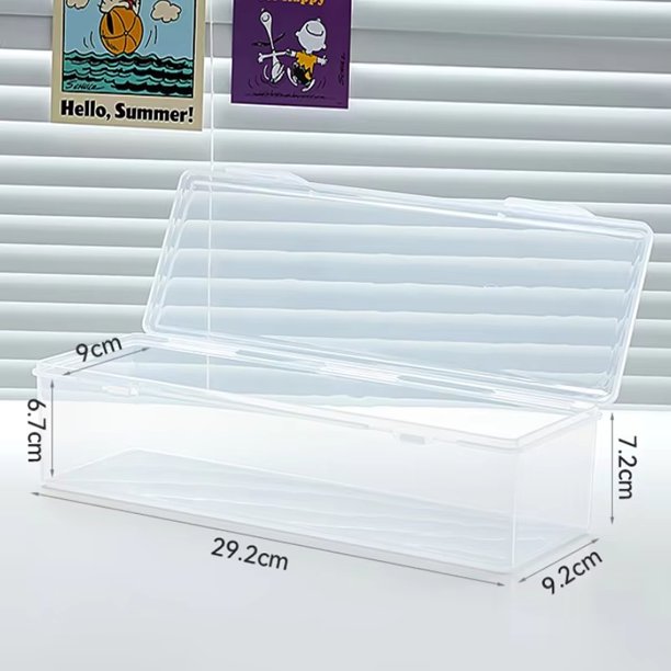 La caja organizadora compartimentada de plástico transparente contiene más de 550 tarjetas de juego con divisor ajustable para tarjetas