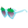 thumbnail image 1 of Gafas de sol de dibujos animados para niños, gafas de sol decorativas con forma de fresa, gafas personalizadas para niños y niñas 3001, 1 of 5