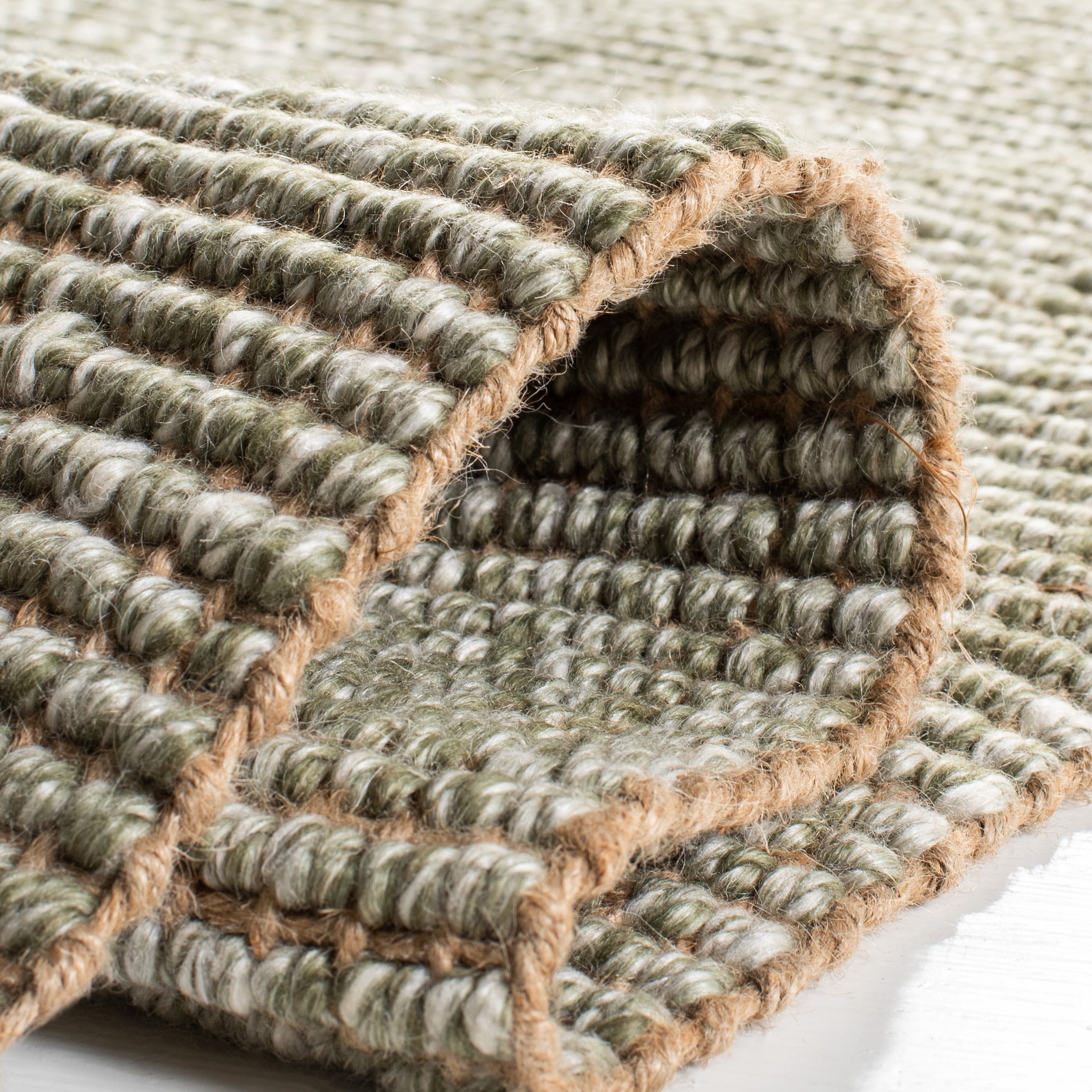 SAFAVIEH Natural Fiber Crawford Abstract Area Rug, Green/Natural, 6' x 6' Square