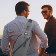 thumbnail image 5 of Bolso bandolera para hombre, bolso bandolera tipo mochila con puerto de carga USB, 5 of 5