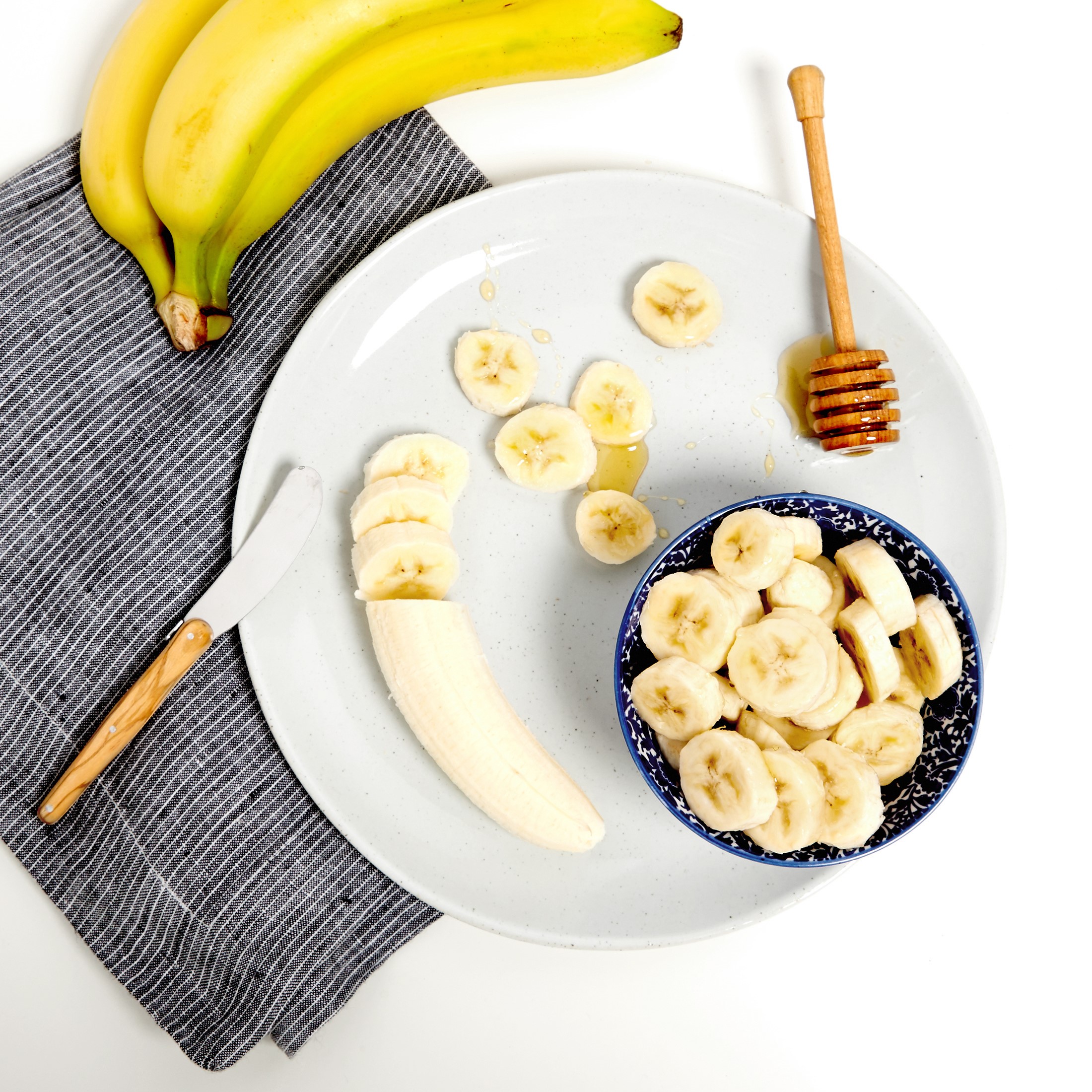 Fresh Bananas, 3 lb Bunch