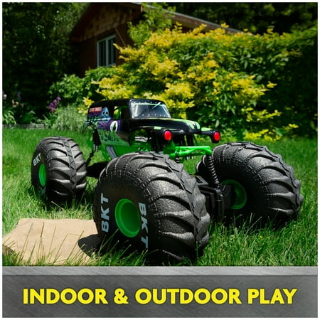 Monster Jam, Official Mega Grave Digger All-Terrain Remote Control Monster Truck with Lights, 1: 6 Scale, Kids Toys for Boys