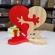 thumbnail image 1 of Fiudx Adorno de Corazón de Madera, Diseño de Rompecabezas de Amor Independiente, Acabado En Madera Natural y Rojo Brillante, Decoración para El Hogar o La Oficina, Regalo de San Valentín, Juego de 1, 1 of 7