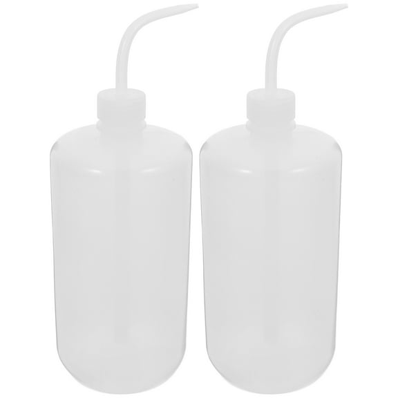PAMINGONO 2Pcs Plastic Water Squeeze Bottles with Graduated Markings for Precise Lab Watering