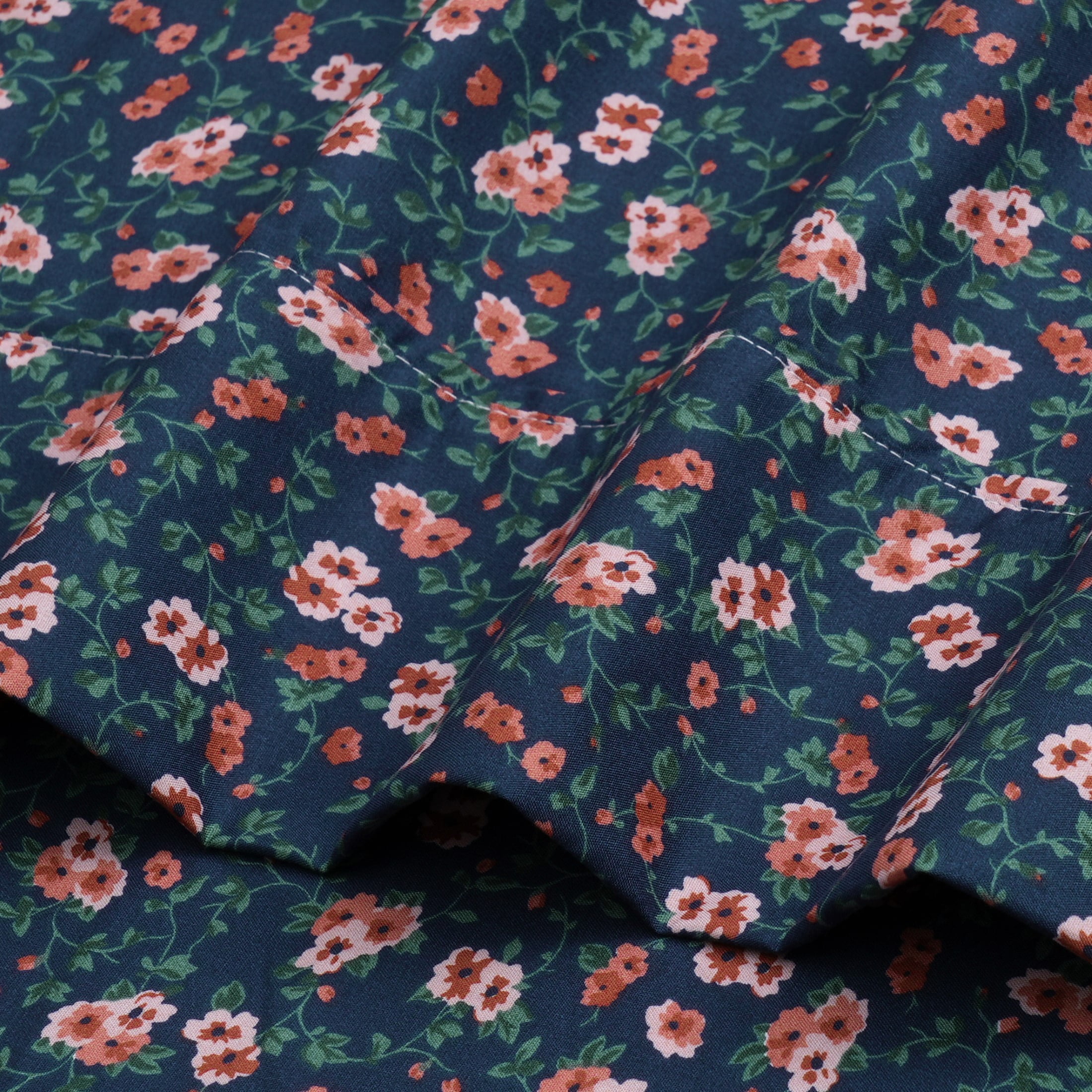 Mainstays Super Soft Brushed Microfiber Bed Sheet Set, Blue Multi Floral, King, 4 Piece