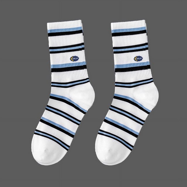 Calcetines deportivos para parejas, calcetines blancos de algodón para estudiantes, calcetines de baloncesto para primavera y verano para hombres, calcetines hasta la mitad de la pantorrilla