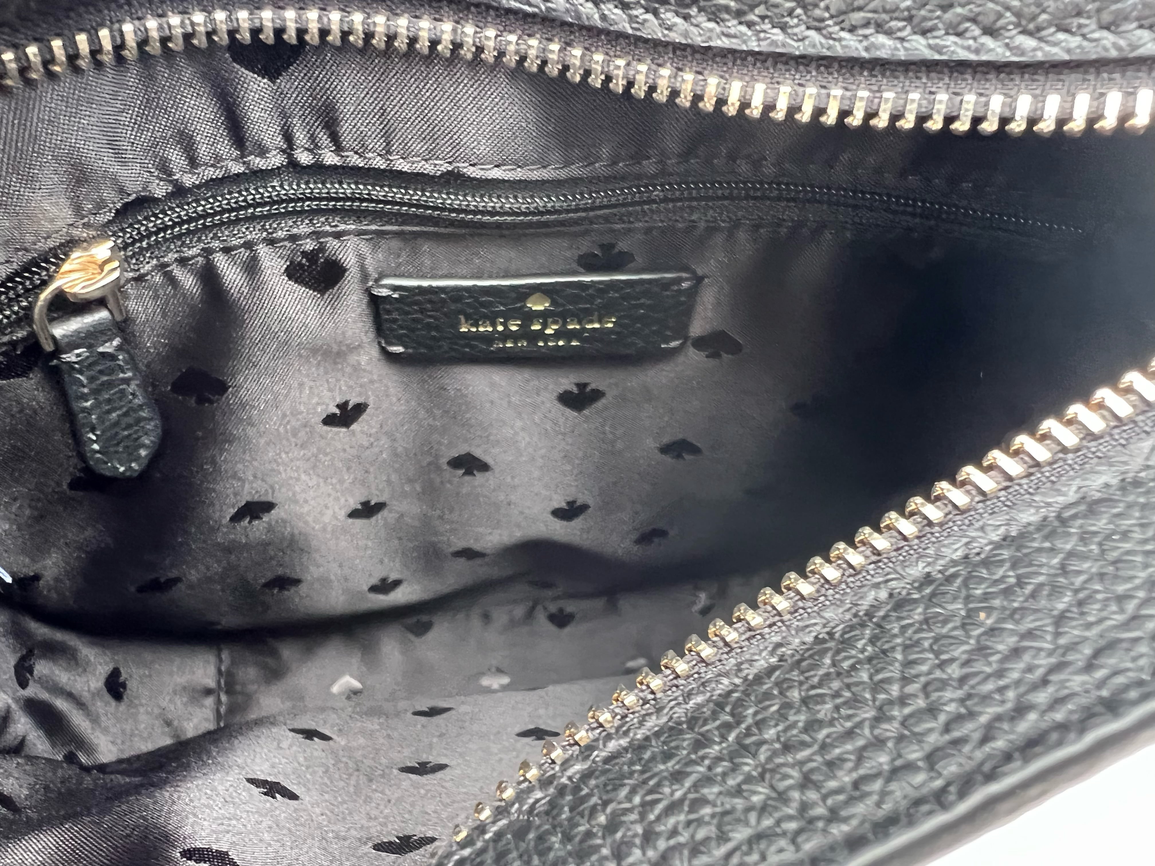 Leila Medium Calvert Leather Crossbody Bag in Old Black