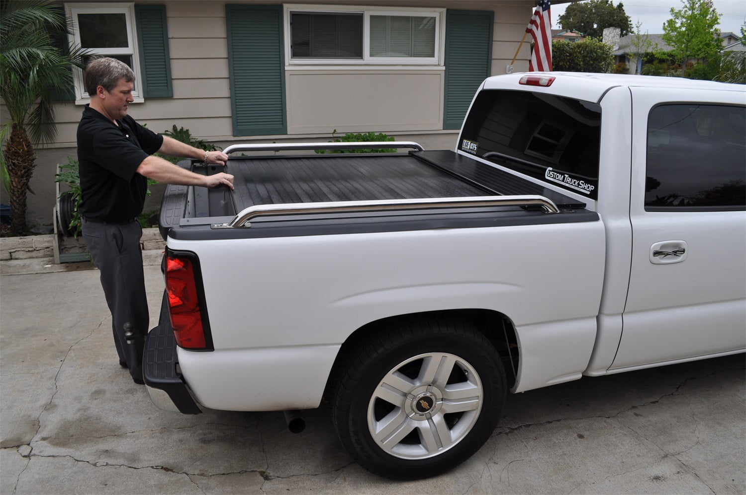 Bak Industries R15106 Rollbak G2 Hard Retractable Truck Bed Cover Walmart Com Walmart Com