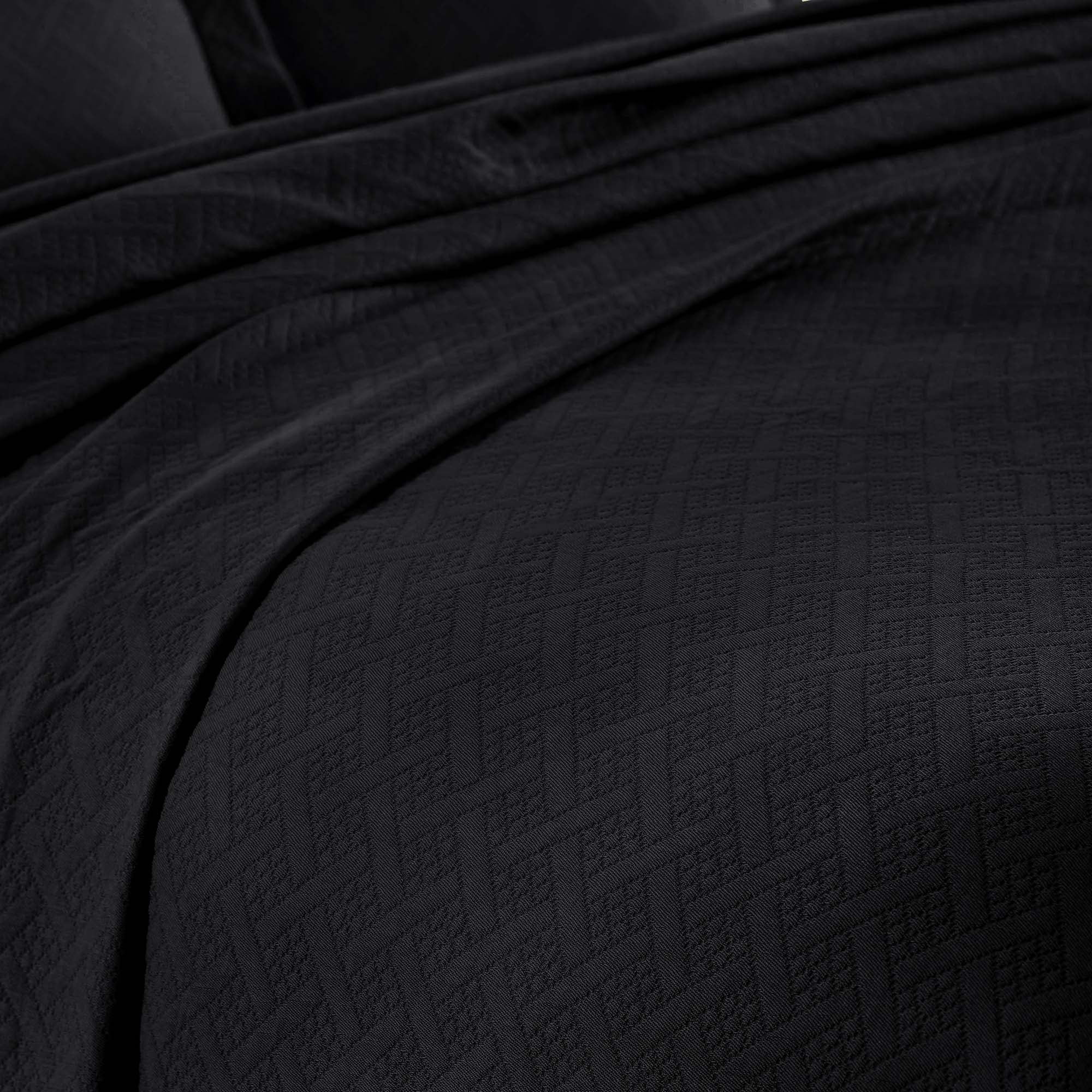 Superior Basket Weave 2 Piece Decorative Cotton Bedspread, Lightweight Bedding Set, Twin Size, Black