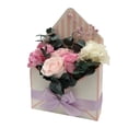 thumbnail image 1 of Arreglo de flores preservada en sobre rosa Mina’an-flor eterna Tonos rosas, 1 of 2