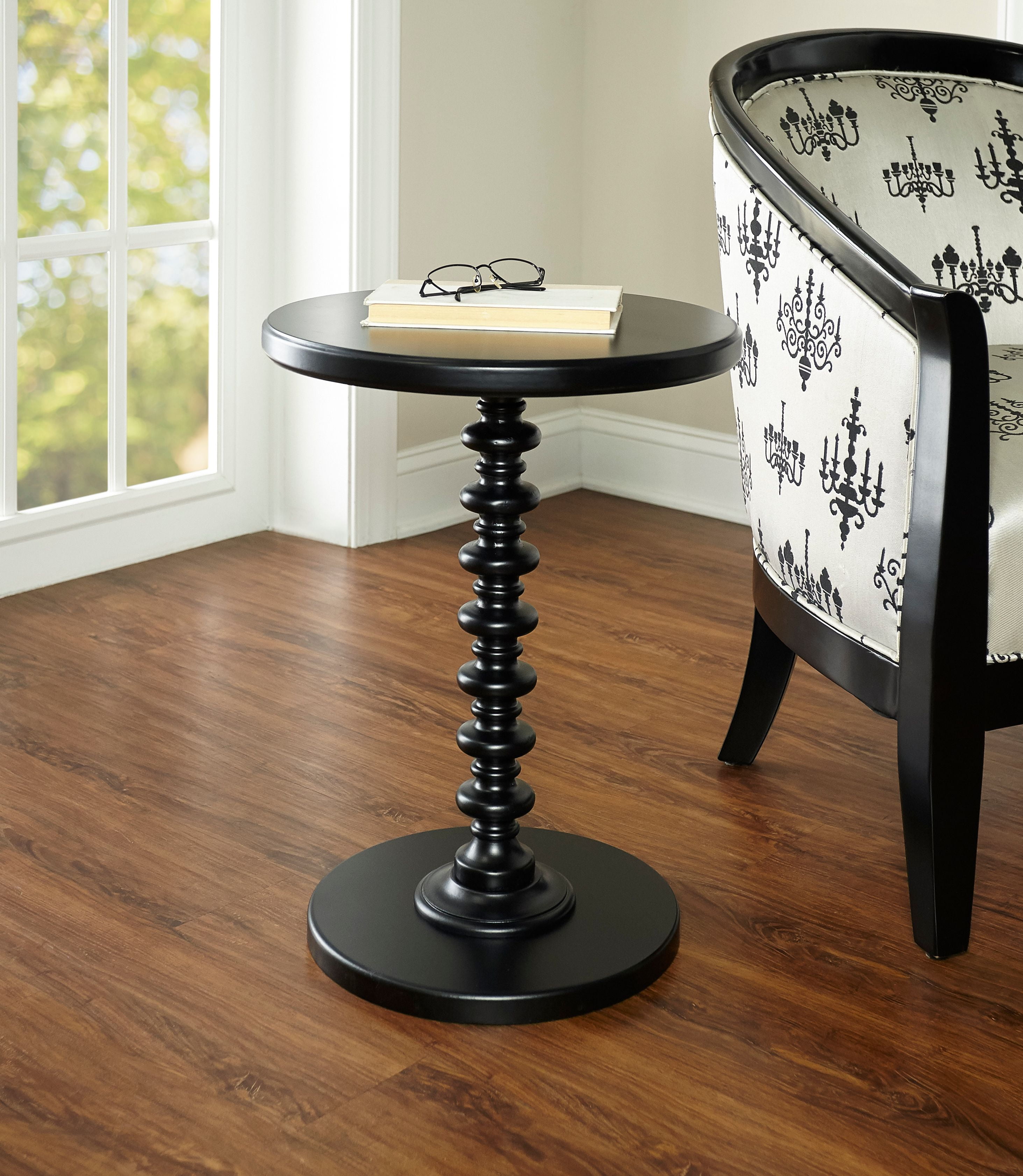 Round spindle coffee deals table