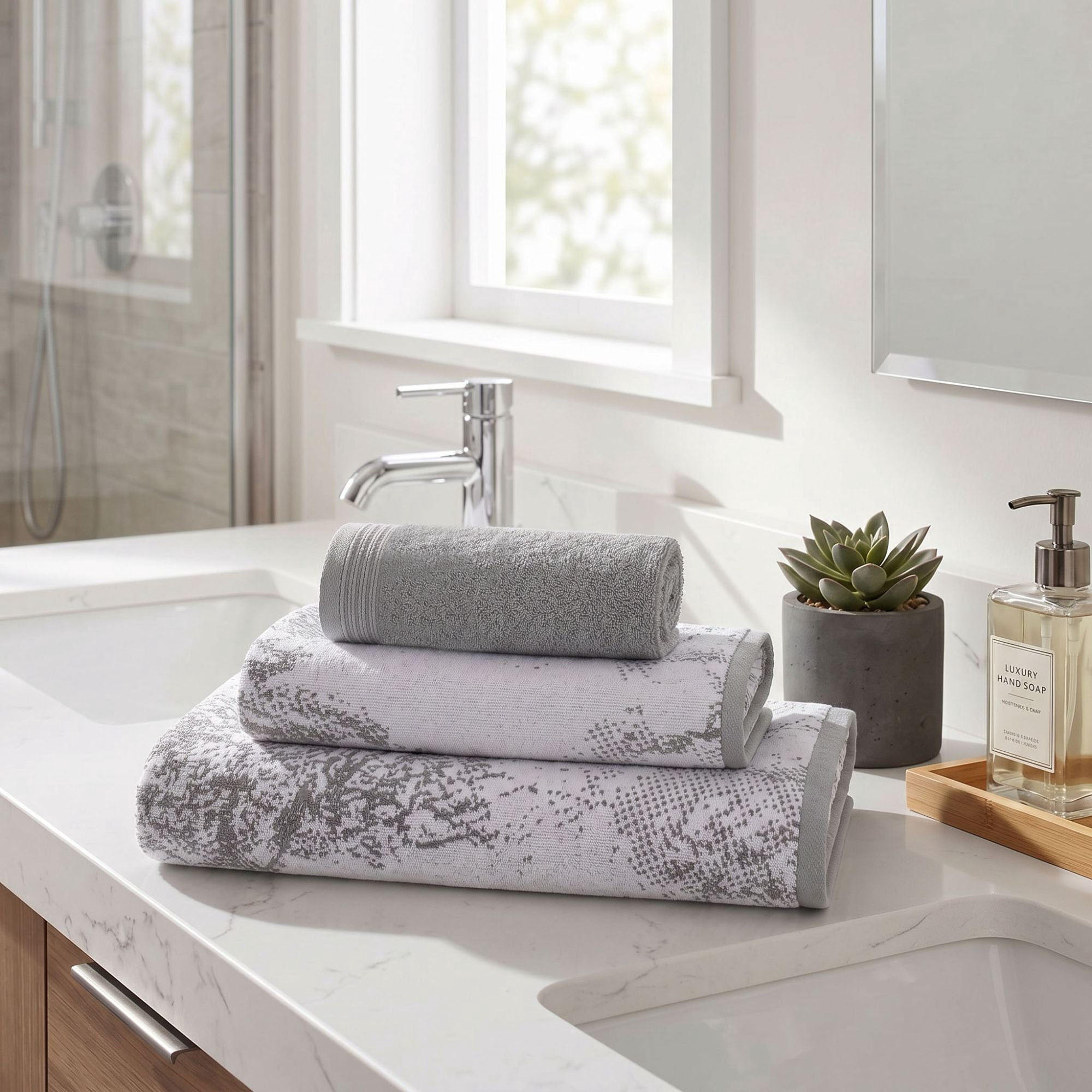 Superior Marble and Solid Jacquard Assorted Cotton 3 Piece Towel Set, Grey