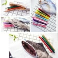 thumbnail image 4 of Estuche para lápices Methold forma de pez colorido, 4 of 6