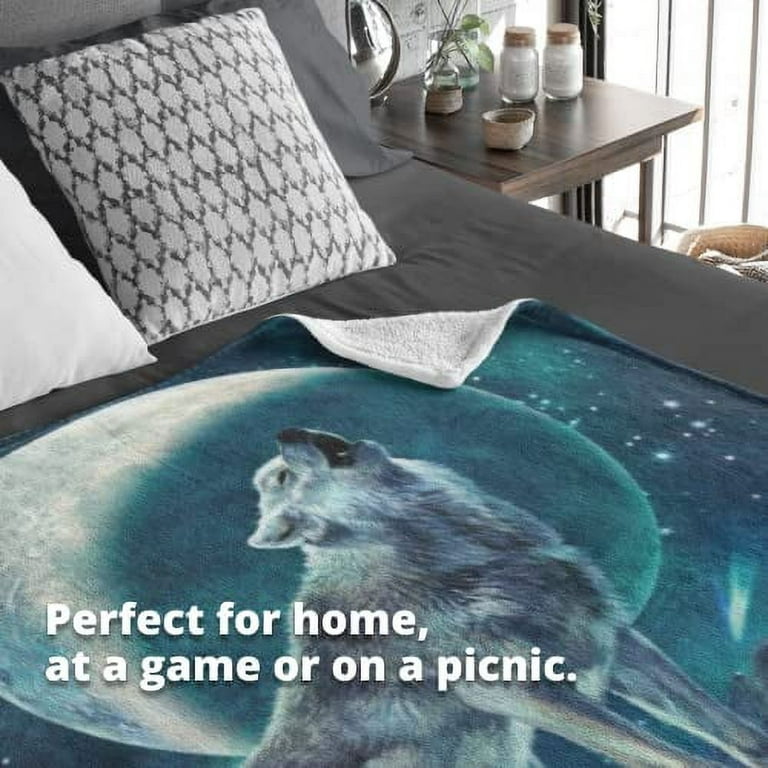 Dawhud Direct Cozy Animal Fleece Blanket - Moon Soloist Wolf