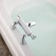 thumbnail image 2 of Grifo de baño con superficie galvanizada, diseño de manija ergonómica para un control perfecto del flujo de agua, manguera de ducha flexible, grifo mezclador de bañera de latón macizo cromado, 2 of 5