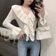 thumbnail image 2 of Suéter suave con cuello en V y tirantes, nuevo diseño de estilo coreano para mujer, suéter de punto corto elegante y de estilo nicho, 2 of 5