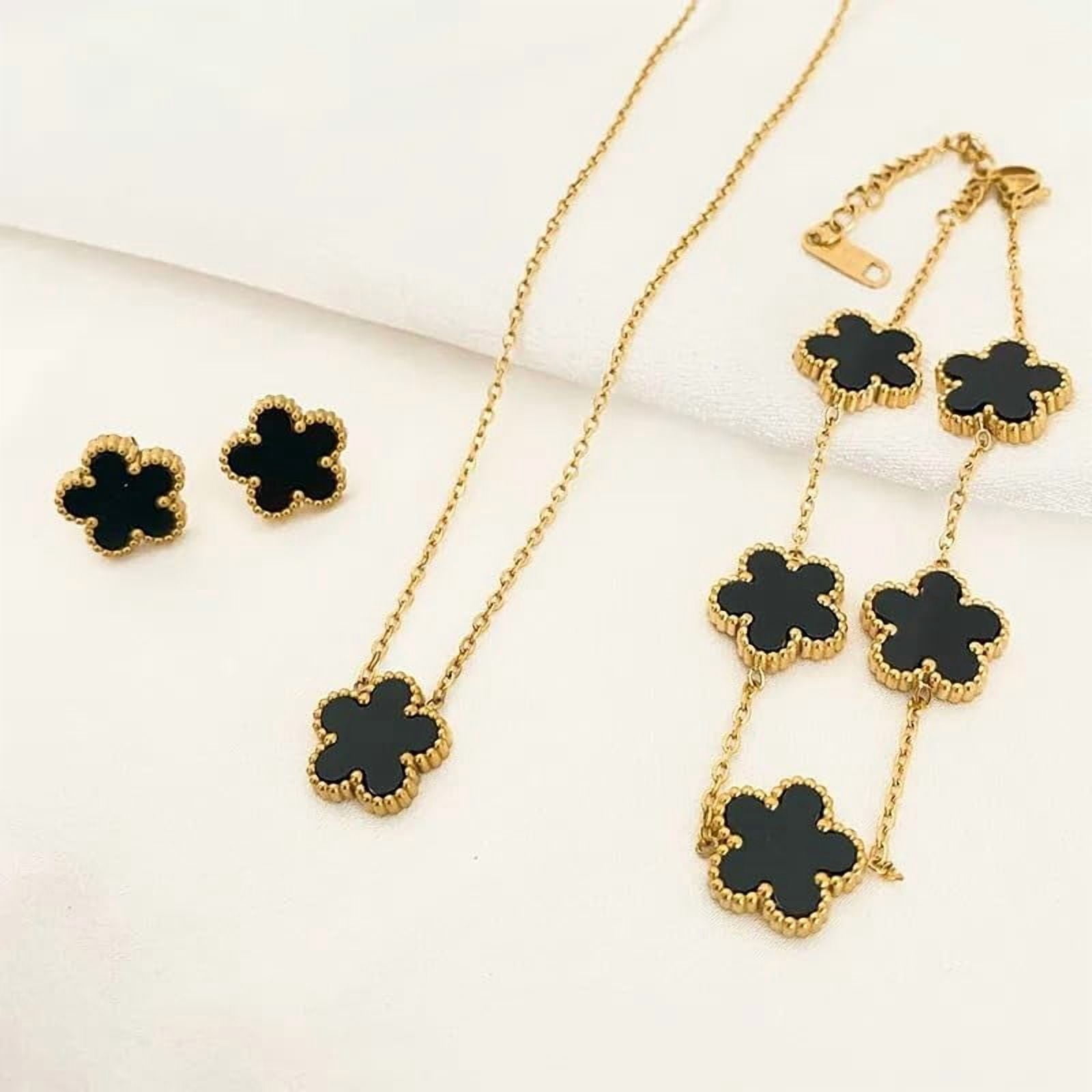 Clover Jewelry Set 18K Gold Plated Stainless Steel Necklace with Flower Design Four leaf clover for Women, Elegant Four Leaf Clover Necklace Floral Style Jewelry