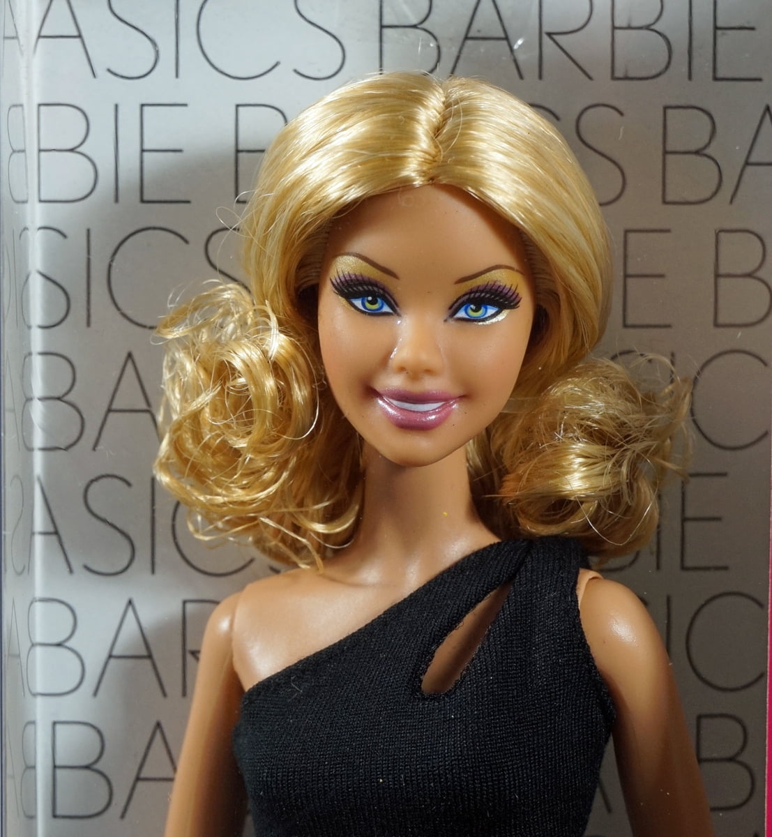 Barbie Collector Basics Model #006