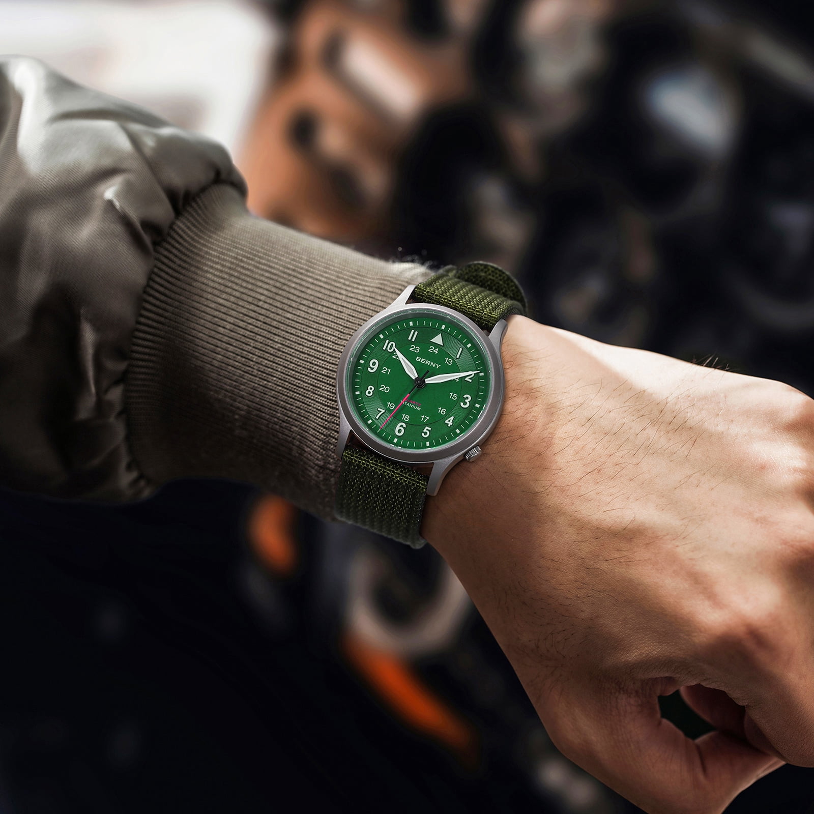 BERNY Titanium Watches for Men, Japanese Quartz Movement Men's Field Watch, 5ATM Waterproof Military Wristwatch for Men, Analog Sport Watches, Green