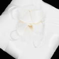 thumbnail image 4 of Cojín porta anillos de boda con preciosos capullos de flores y perlas sintéticas de 15 x 15 cm, con lazos (blanco)., 4 of 7