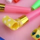 thumbnail image 4 of 50 Uds. Silbatos sopladores reutilizables, silbatos para fiesta de cumpleaños, celebración, fabricante de ruido, 4 of 8