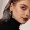 thumbnail image 3 of Pendientes de Cadena con Forma de U para Mujer Plata Yashi, 3 of 3