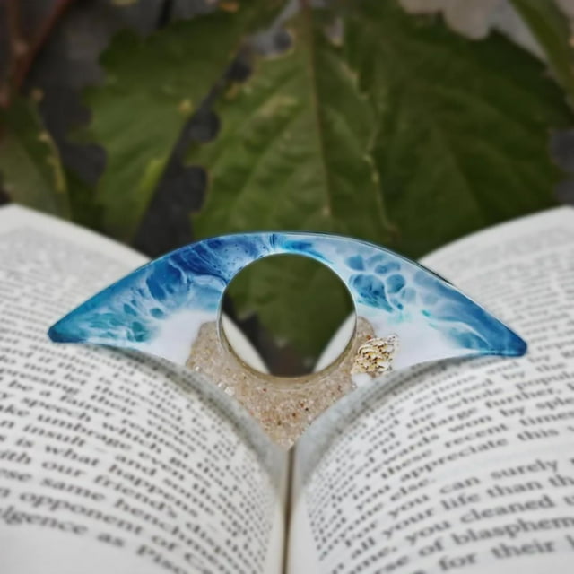 Handmade Transparent Resin Thumb Ring Book Page Holder Coastal Ocean Beach Reading Accessory For Teachers And Book Lovers