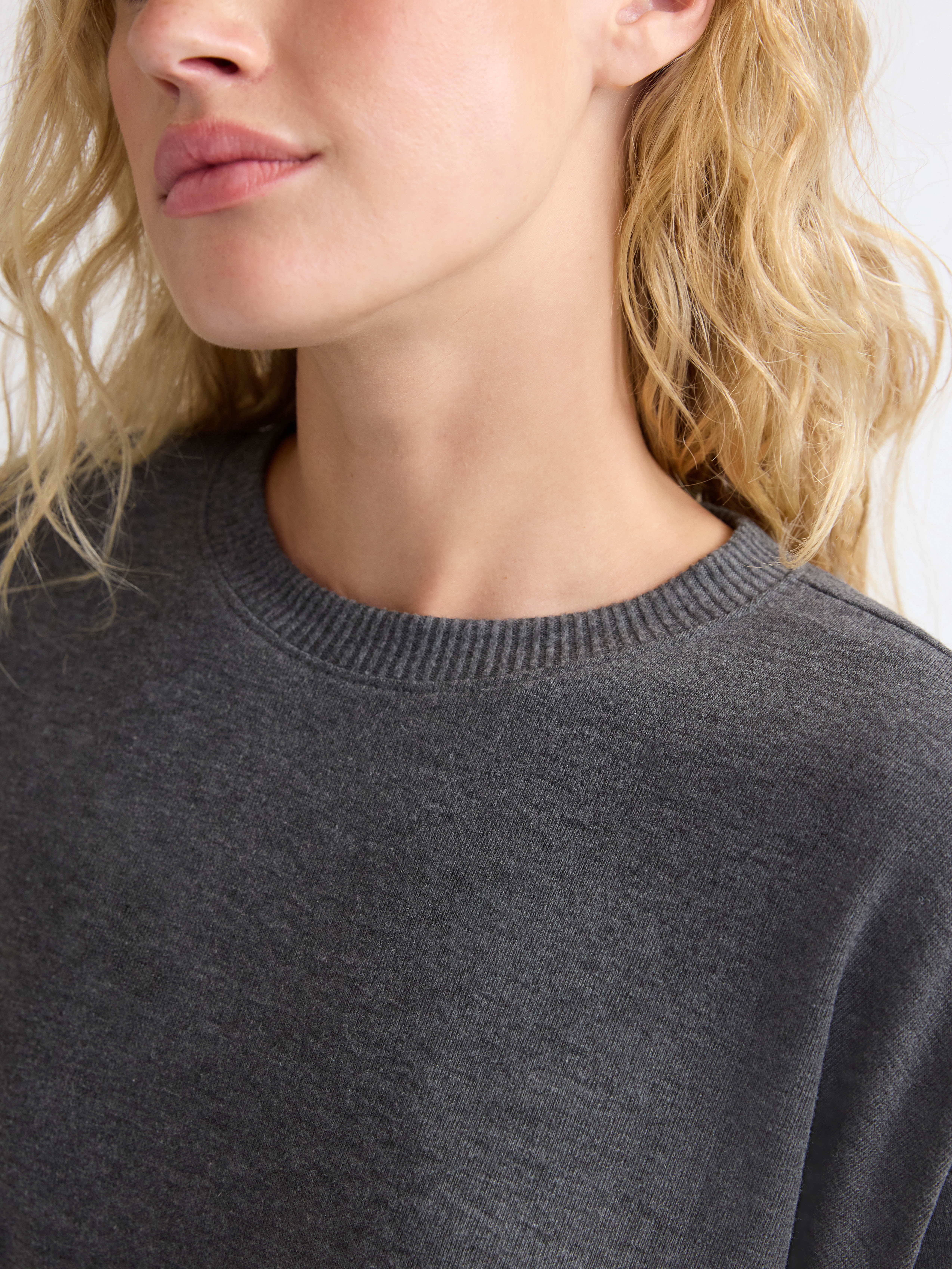 Joyspun Women's Cozy Lounge Collection Hacci Knit Sleep Top with Long Sleeves, Sizes XS-3X