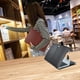 thumbnail image 1 of Funda de cuero para portátil para MacBook Pro y Air de 13,3 pulgadas (modelos 2016-2022) - Funda dura con acceso a puerto completo y cierre magnético, 1 of 9