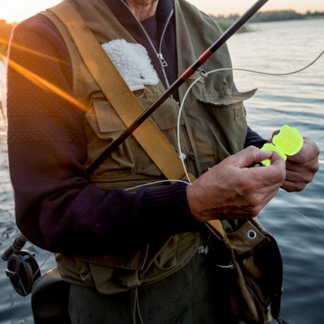 Fluorescent Yellow Easy To Carry Fishing Hook Box, Small Size Squid Lure Hook Cover, For Pool Wild Fishing Sea Fishing Lake