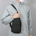 thumbnail image 4 of Bolso bandolera para hombre | Bolso de pecho ligero e impermeable de 0,2 kg | Mochila bandolera multifuncional para deportes al aire libre con puerto para auriculares para viajes y ocio, 4 of 6