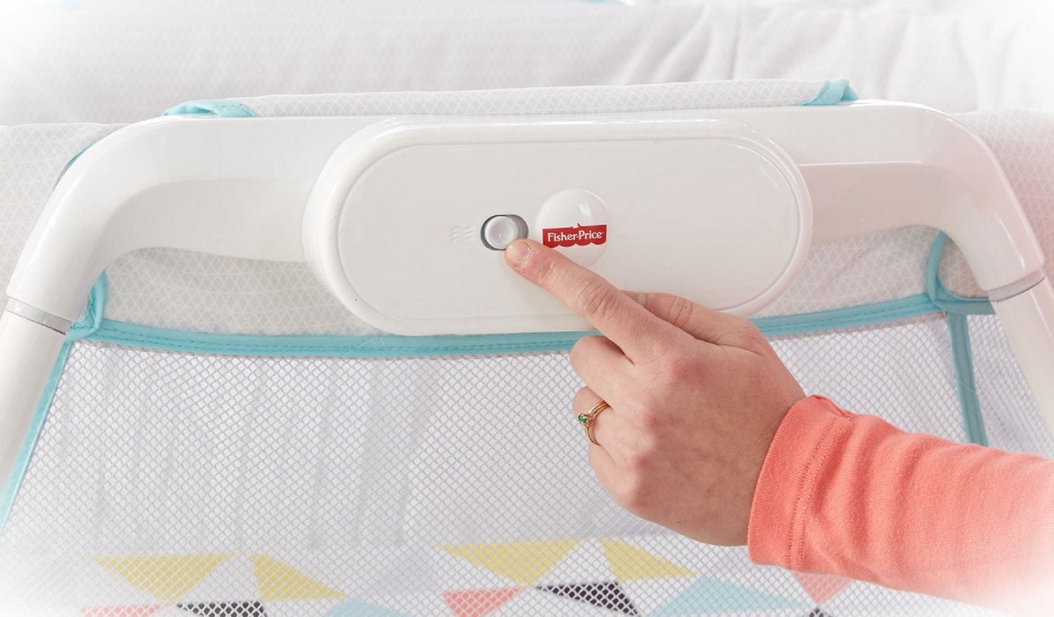 Fisher-Price Stow 'n Go Bassinet