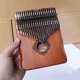 thumbnail image 4 of Piano de pulgar Kalimba, Piano de dedo Mbira portátil de 21 teclas con martillo de afinación e instrucciones de estudio, regalo de Navidad, 4 of 5