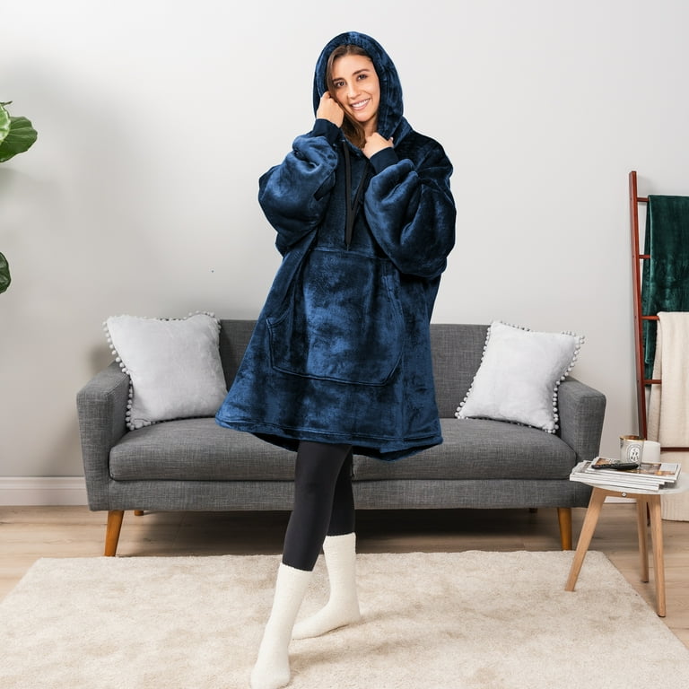 PAVILIA Blanket Hoodie for Women Navy Sherpa Wearable Blanket Men Cozy Oversized Sweatshirt Blanket Warm Fleece Hooded Blanket Sweater with Sleeves