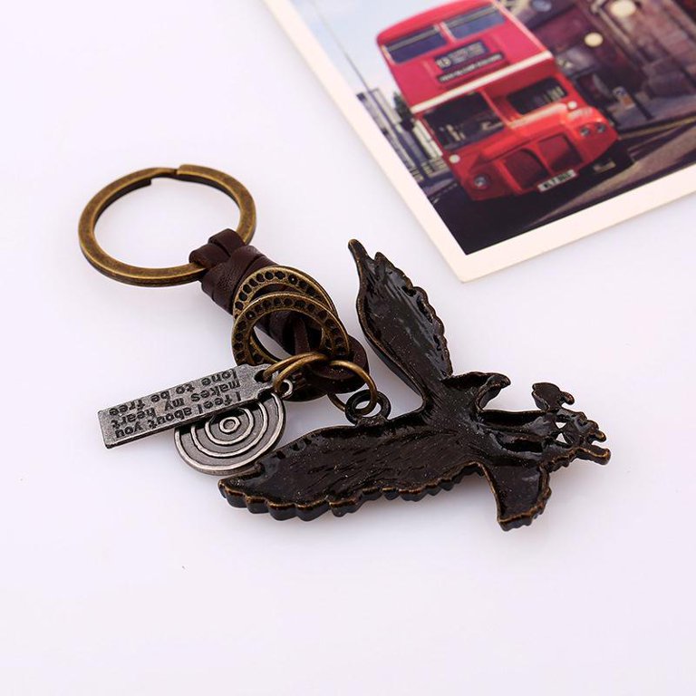 1pc Men Robot Charm Fashionable Keychain For Key Decoration