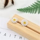 thumbnail image 3 of Ganfancp Pendientes Exagerado Temperamento Pequeño Flor Blanca Fresca Pendientes Pera Ofertas y Liquidaciones 1X Pendientes, 3 of 3