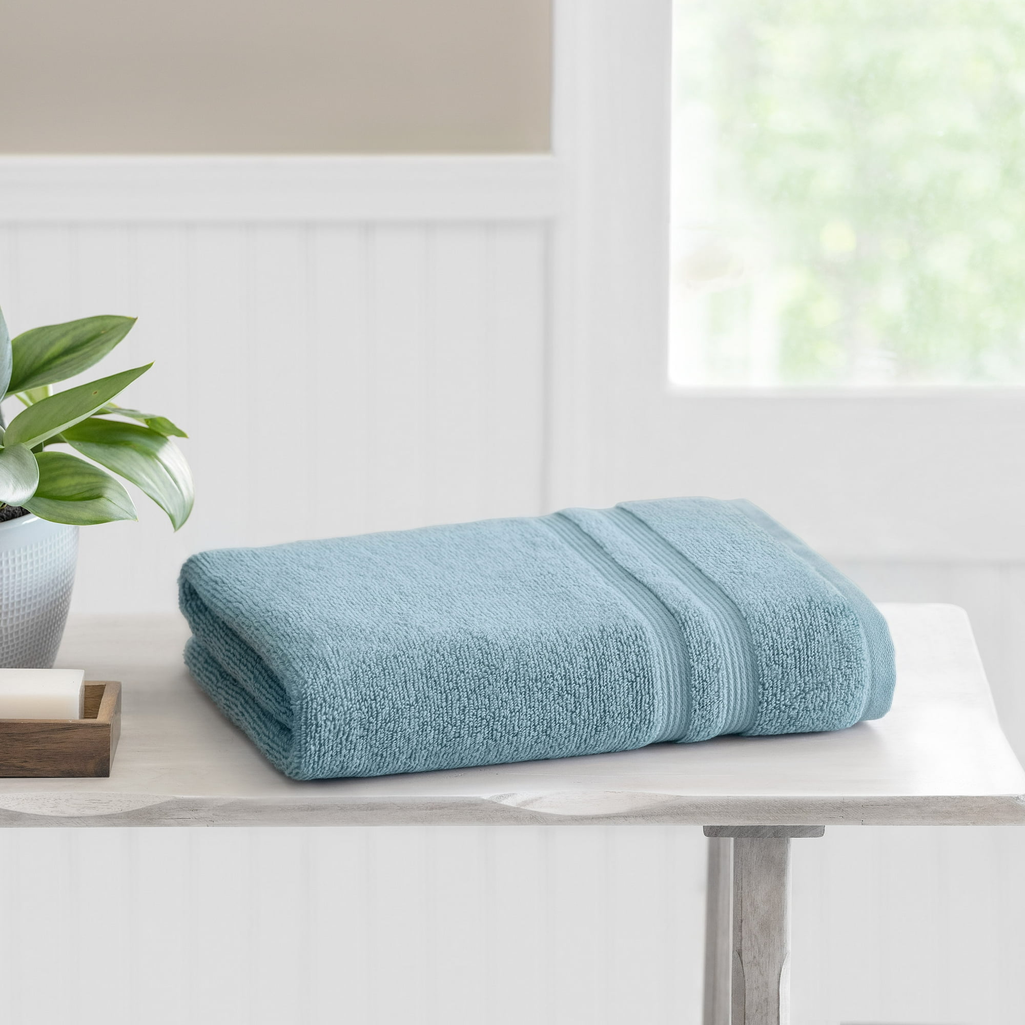 Mainstays Performance Cotton Bath Towel, Super Soft Quick Dry Fade Resistant, Solid Blue