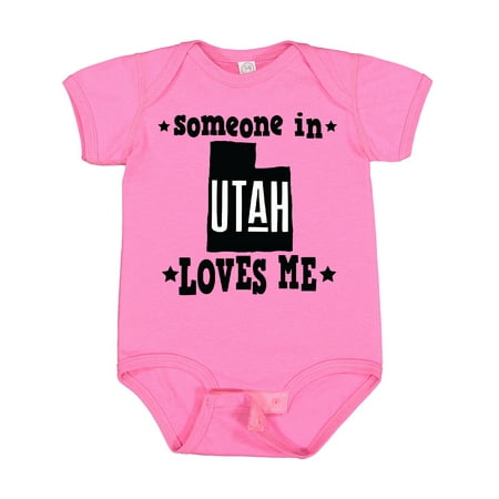 

Inktastic Someone in Utah Loves Me Vacation Gift Gift Baby Boy or Baby Girl Bodysuit