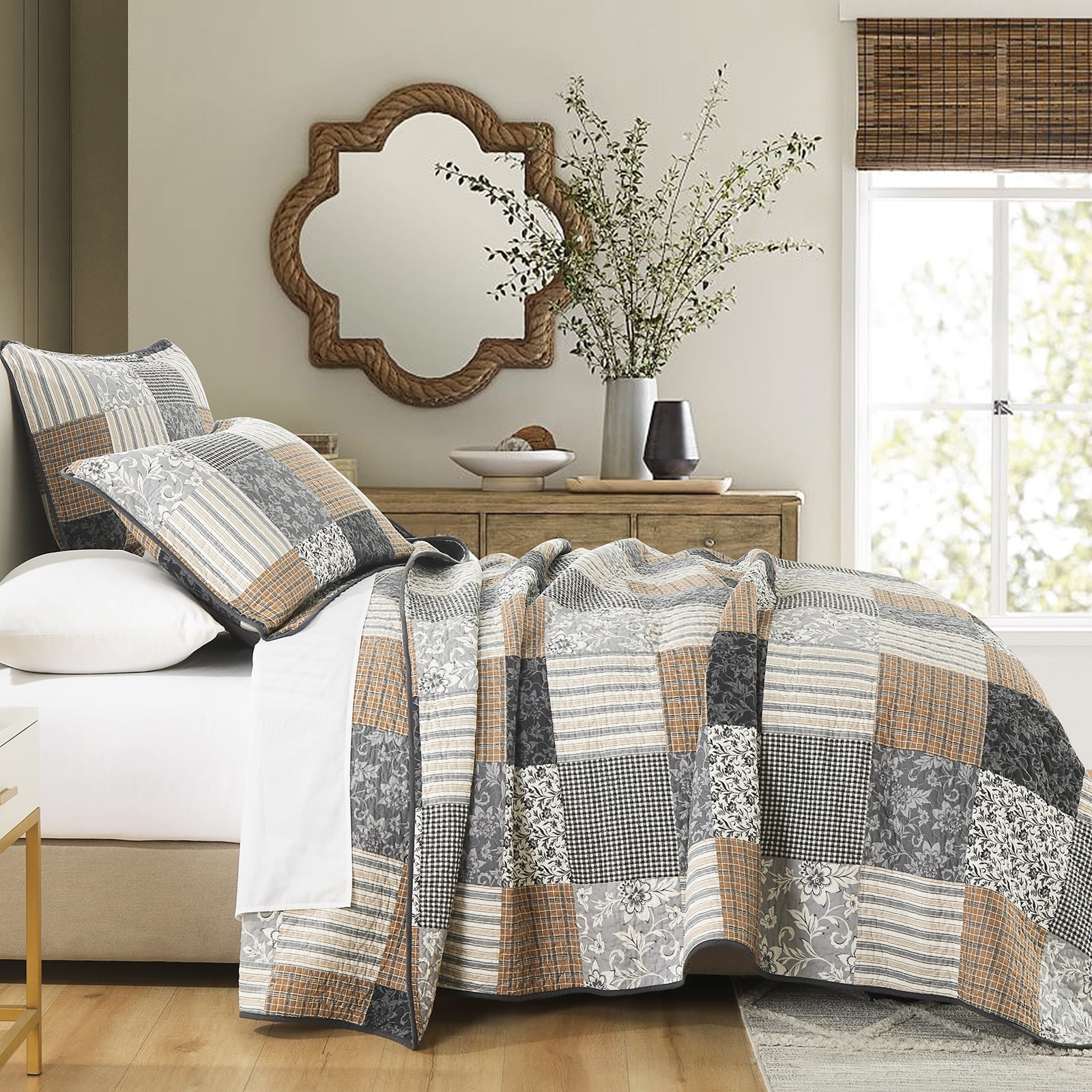 DDUOXIN Brown Plaid King Size Quilts - 100% Cotton King Size Quilt Set, Floral Gray Brown Patchwork Quilt Bedspreads for King Bed, Lightweight Reversible Coverlet Bedding Set with 2 Pillow Shams