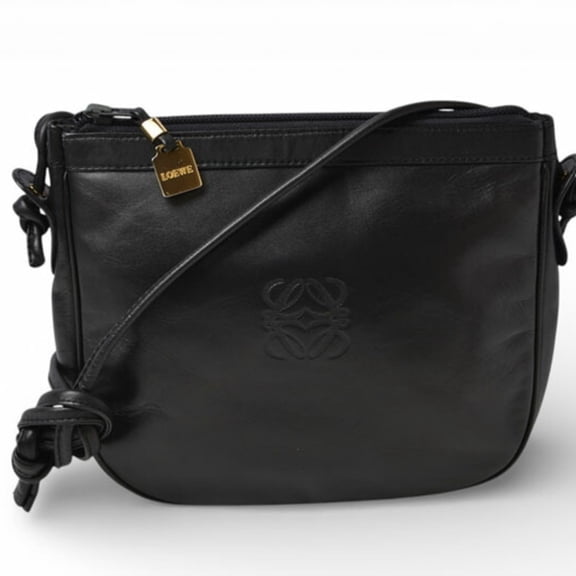 Pre-Owned Loewe shoulder bag, LOEWE Anagram leather, black.