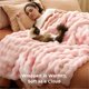 thumbnail image 2 of Manta Bedsure, suave y esponjosa, de piel sintética, doble, rosa, 2 of 9