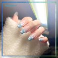 thumbnail image 2 of 24pcs Nubes Azules Desgaste Párrafo Largo Moda Manicura Parche Uñas Postizas, 2 of 4