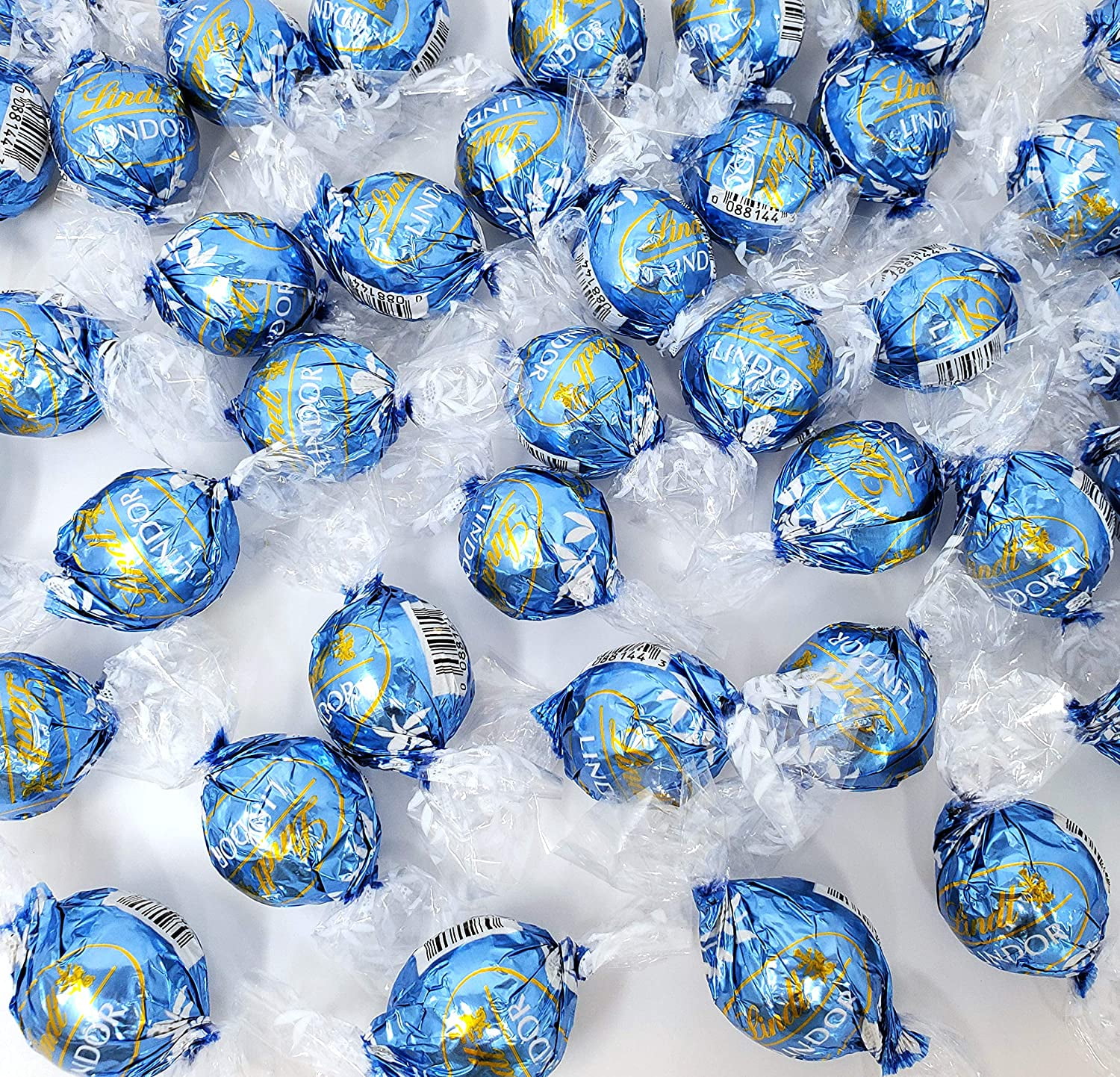 Lindt Stracciatella White Chocolate Truffles Candy, Bulk Bag, 2 Lbs