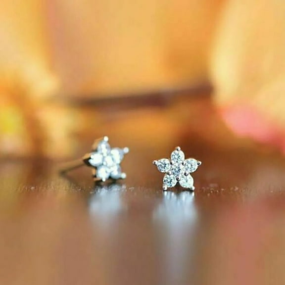 Delicate Flower Shape 2Ct Round Cut VVS1/D Moissanite Women's Stud Earrings Real 925 Sterling Silver