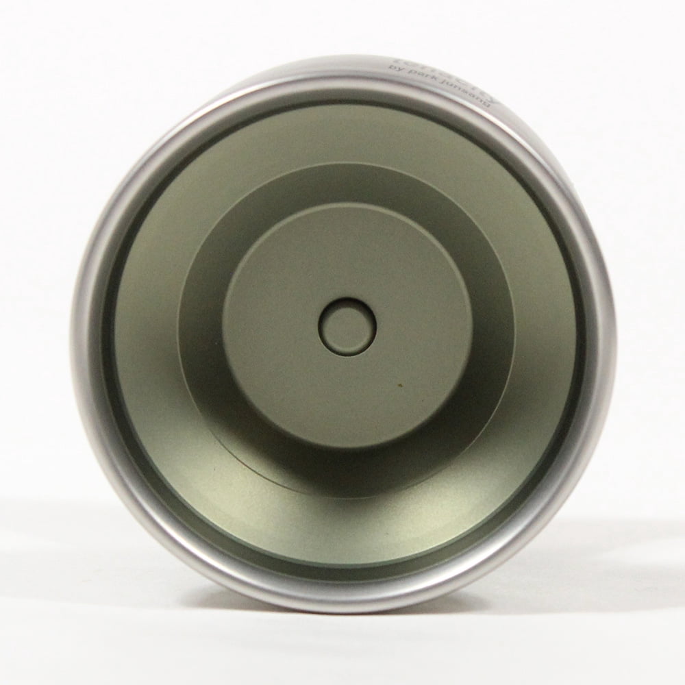 Unparalleled Tenacity Yo-Yo - Bi-Metal - 7075 Aluminum with 304 Stainless Steel Rims - Junsang Park Signature YoYo (Blasted Green with Blasted Rims)