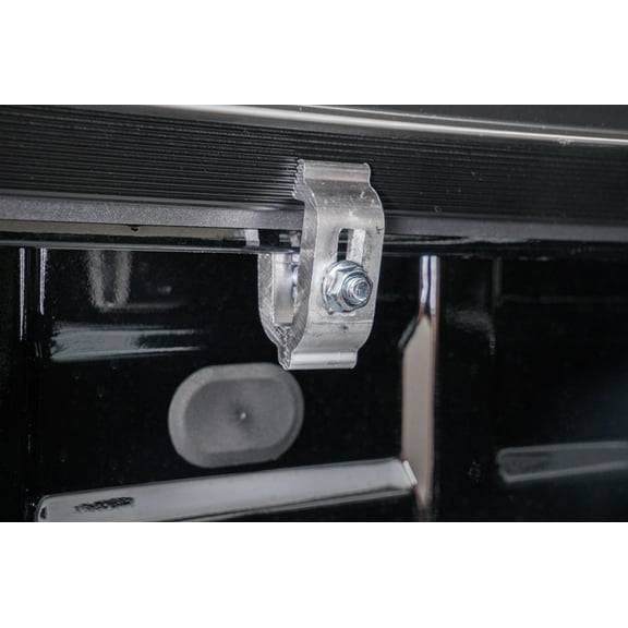 Leer 29030169 6 ft. 6 in. Velocity Rolling Tonneau Cover for 2004-2015 Nissan Titan