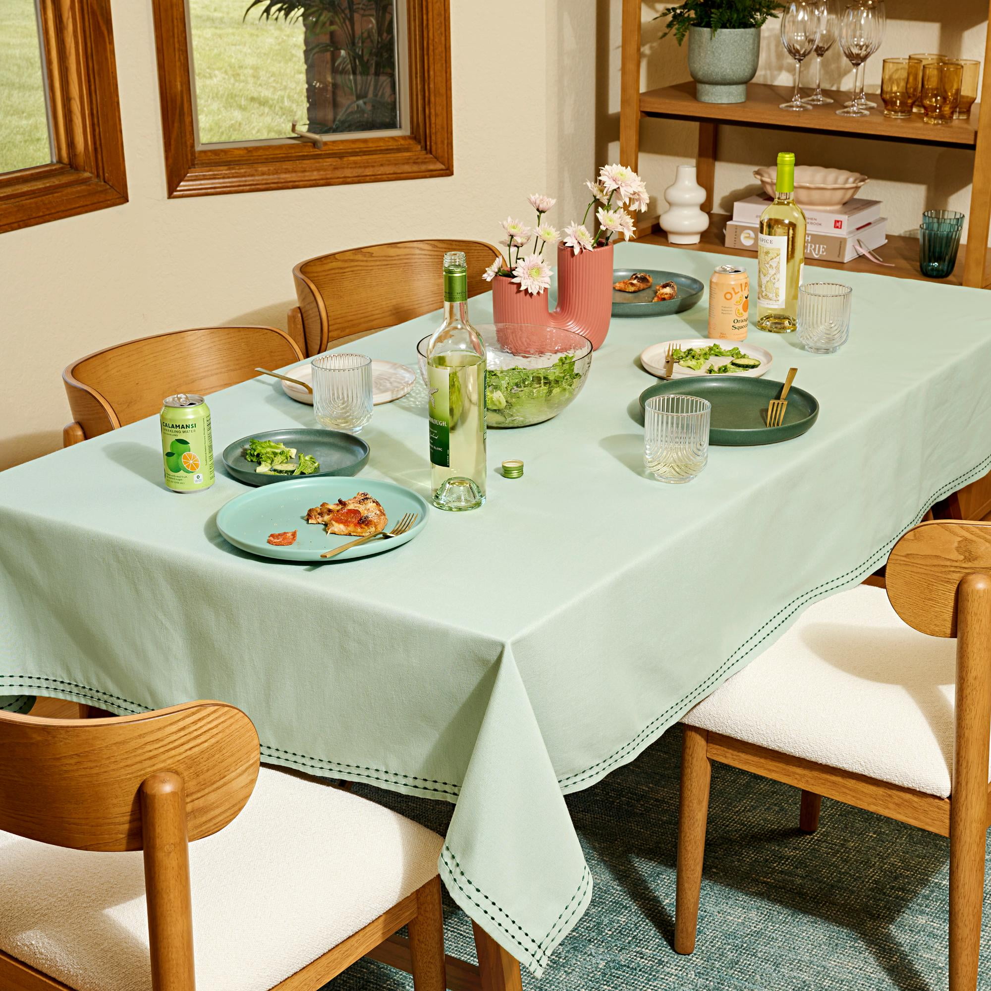 Nappe en tissu à ourlet double surpiqûre, couleur vert sauge, motif Beautiful Home de Drew Barrymore, 213 cm de large x 152 cm de long